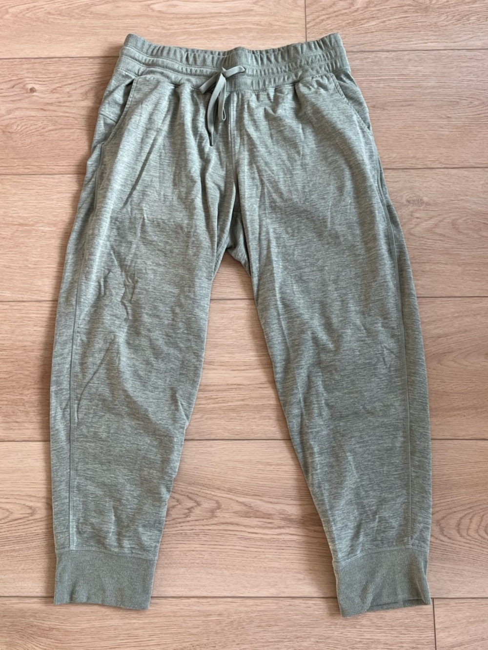 American Eagle Outfitters Women’s Joggers - Heather Green